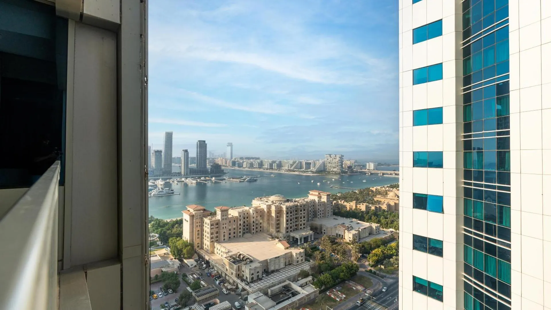 Ultimate Stay Spacious 1Br Sea View Great Location In Dubai Marina